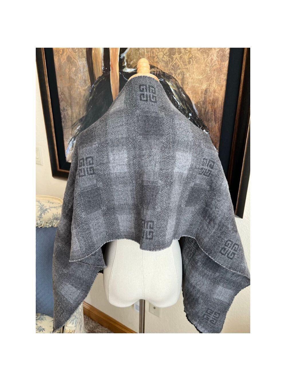 NWT Givenchy One Size Grey Plaid Wool Scarf - Picture 7 of 8